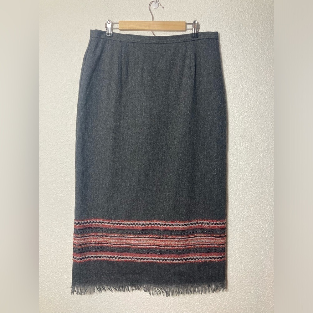 Sag Harbor wool blend maxi skirt boho embroidery Scandinavian Aztec design 16